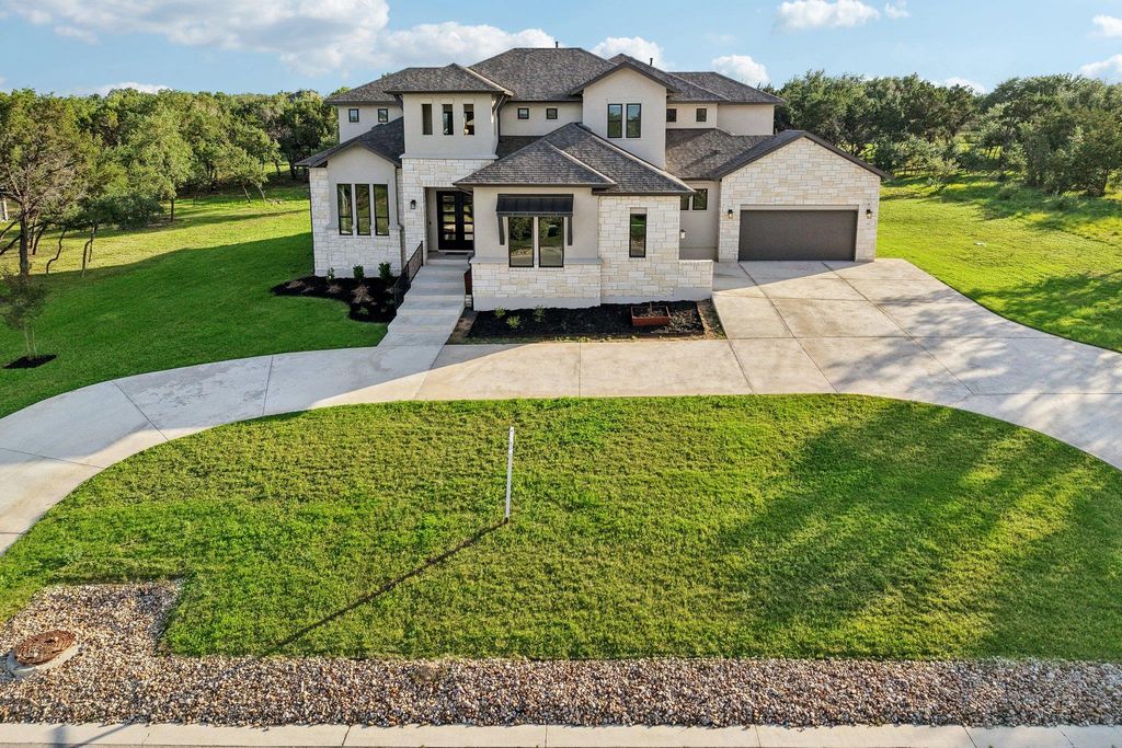 216 Spence LN, Liberty Hill, TX 78642
