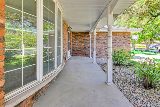 18354 De Jong Lane, Lansing, IL 60438