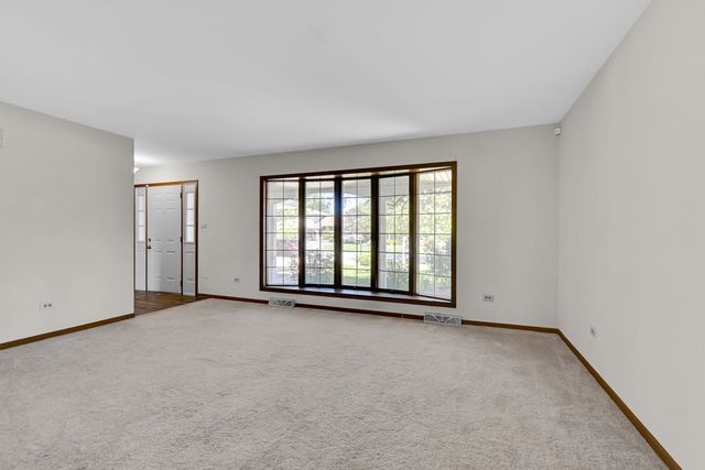 18354 De Jong Lane, Lansing, IL 60438