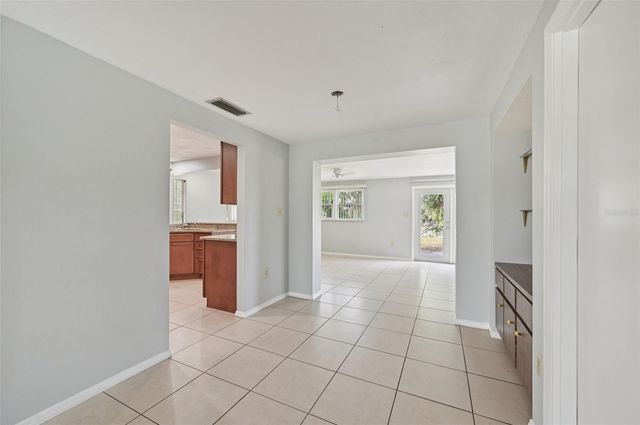 580 SKYLARK LANE NW, Port Charlotte, FL 33952