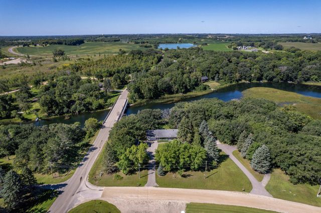 24519 E Rivers Bend Road, Fergus Falls, MN 56537
