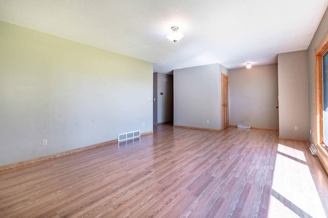 24519 E Rivers Bend Road, Fergus Falls, MN 56537