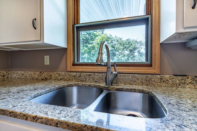 24519 E Rivers Bend Road, Fergus Falls, MN 56537