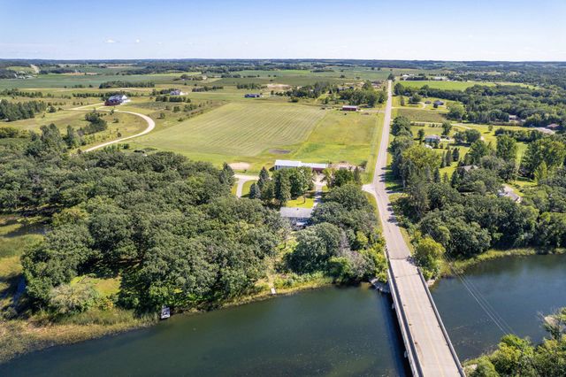 24519 E Rivers Bend Road, Fergus Falls, MN 56537