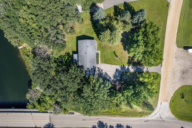 24519 E Rivers Bend Road, Fergus Falls, MN 56537