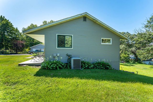 24519 E Rivers Bend Road, Fergus Falls, MN 56537