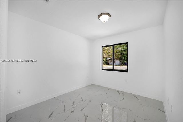 673 NW 14th St, Florida City, FL 33034