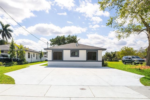 673 NW 14th St, Florida City, FL 33034