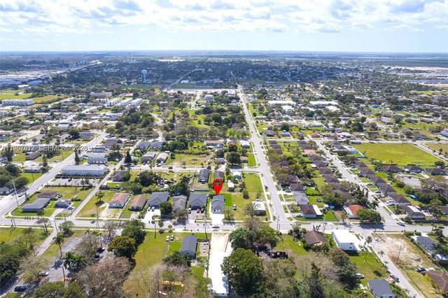 673 NW 14th St, Florida City, FL 33034