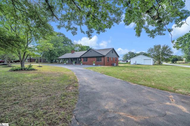 311 Costner Road, Boiling Springs, SC 29316