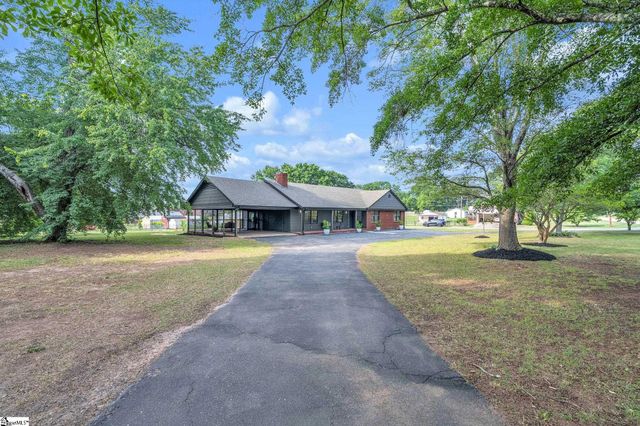 311 Costner Road, Boiling Springs, SC 29316