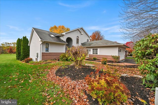 725 BROOKSIDE LN, Lebanon, PA 17042