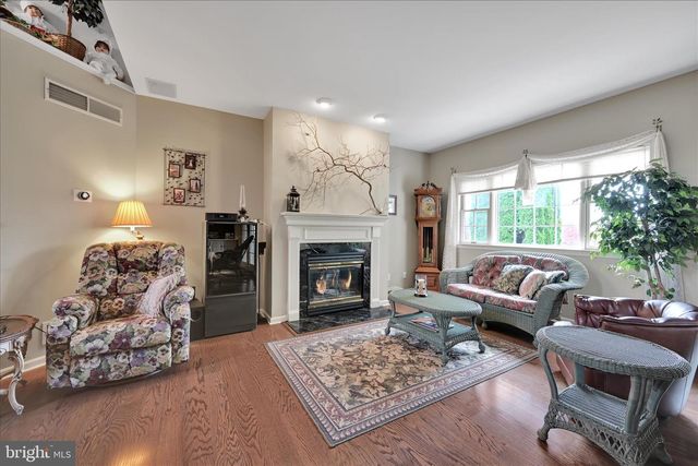 725 BROOKSIDE LN, Lebanon, PA 17042