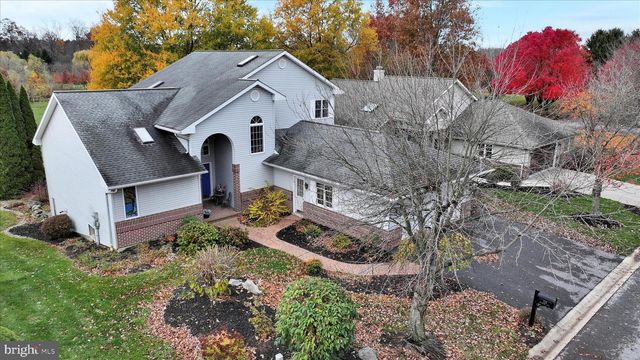 725 BROOKSIDE LN, Lebanon, PA 17042