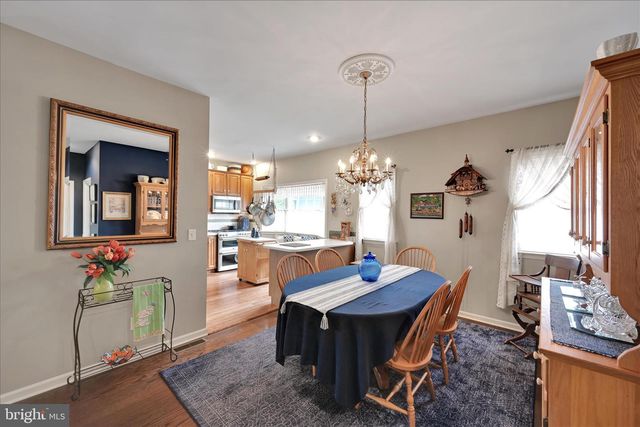 725 BROOKSIDE LN, Lebanon, PA 17042