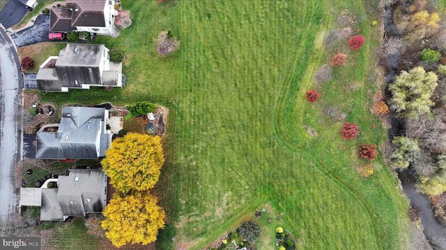 725 BROOKSIDE LN, Lebanon, PA 17042