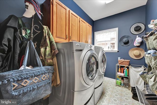 725 BROOKSIDE LN, Lebanon, PA 17042