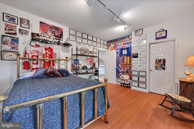 725 BROOKSIDE LN, Lebanon, PA 17042