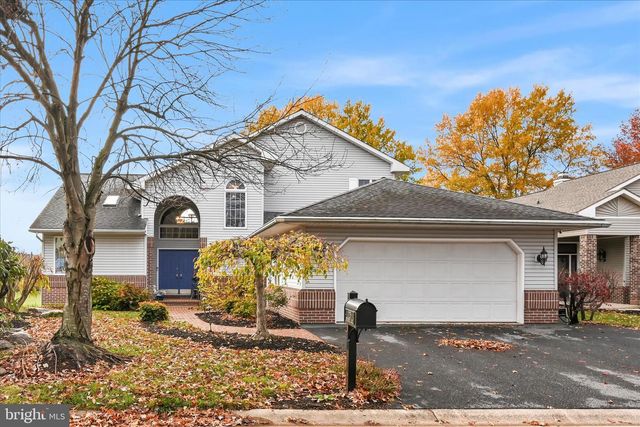 725 BROOKSIDE LN, Lebanon, PA 17042