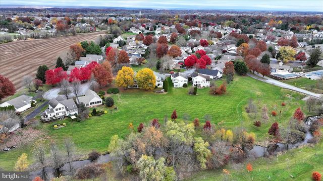 725 BROOKSIDE LN, Lebanon, PA 17042