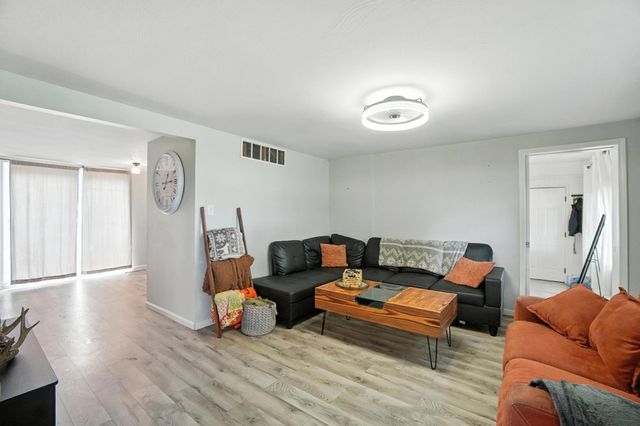 473 W County Line Road 473 W County Line Road, Springfield, OH 45502