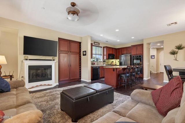 615 617 Boston Avenue, Ventura, CA 93004