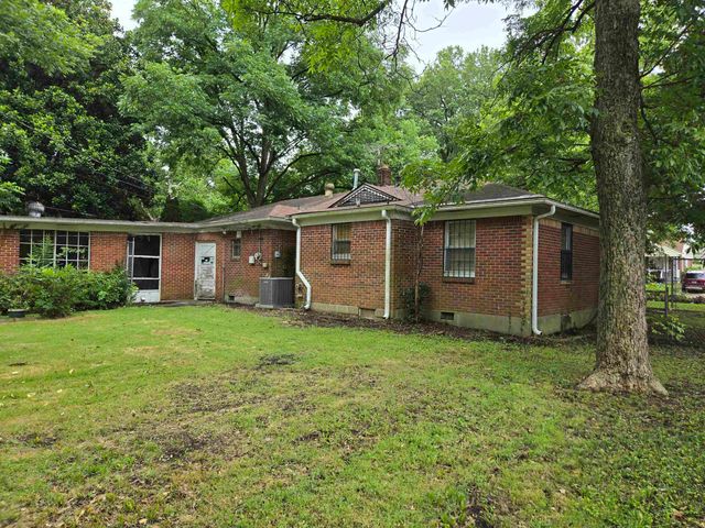 1568 ROLLING HILLS DR, Memphis, TN 38127