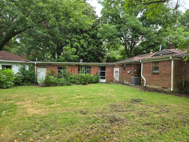 1568 ROLLING HILLS DR, Memphis, TN 38127