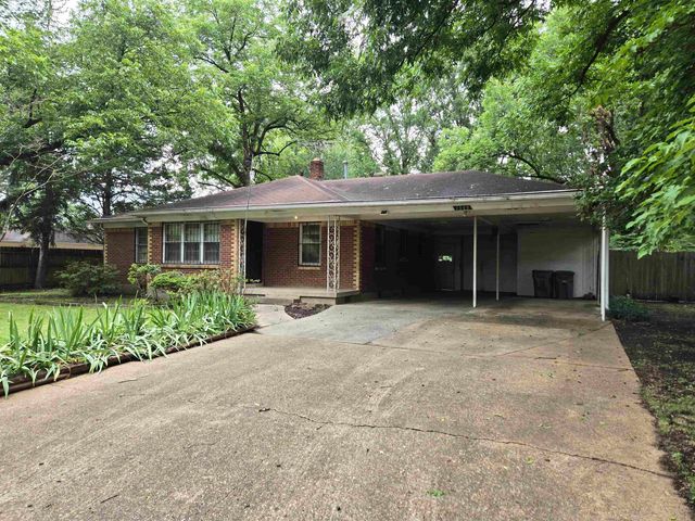 1568 ROLLING HILLS DR, Memphis, TN 38127