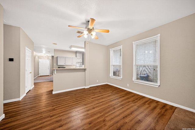 7811 MCGOWEN FLD, San Antonio, TX 78227