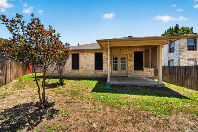 7811 MCGOWEN FLD, San Antonio, TX 78227