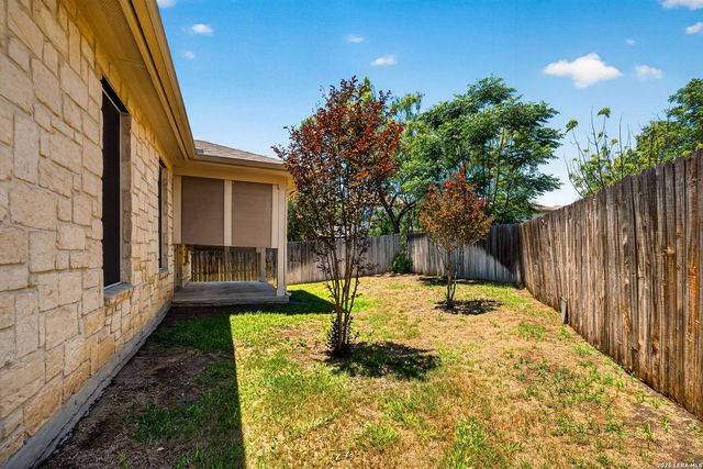 7811 MCGOWEN FLD, San Antonio, TX 78227