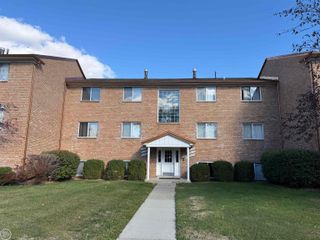 51174 Johns Drive, New Baltimore, MI 48047