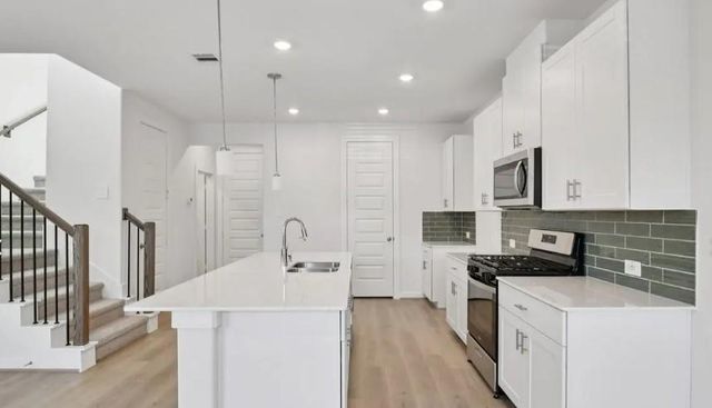 2206 King Mackerel Drive, Kemah, TX 77565