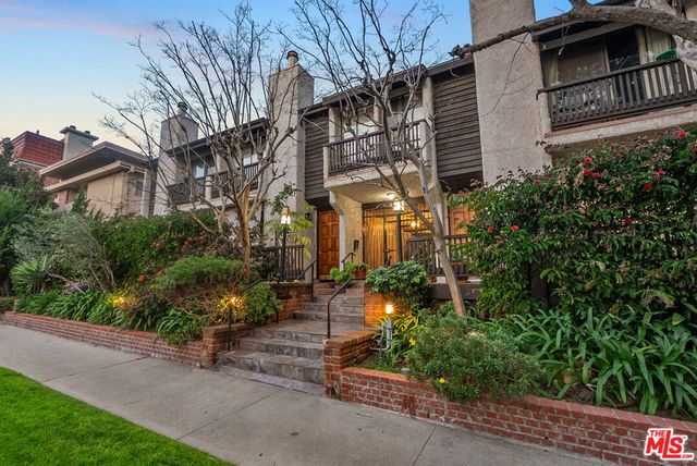 2216 S Bentley Avenue 11, Los Angeles, CA 90064