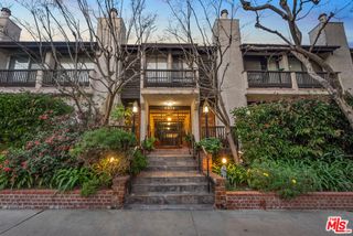 2216 S Bentley Avenue 11, Los Angeles, CA 90064