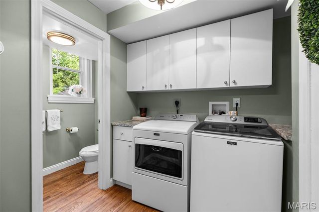 996 N Woodlawn Avenue, Kirkwood, MO 63122