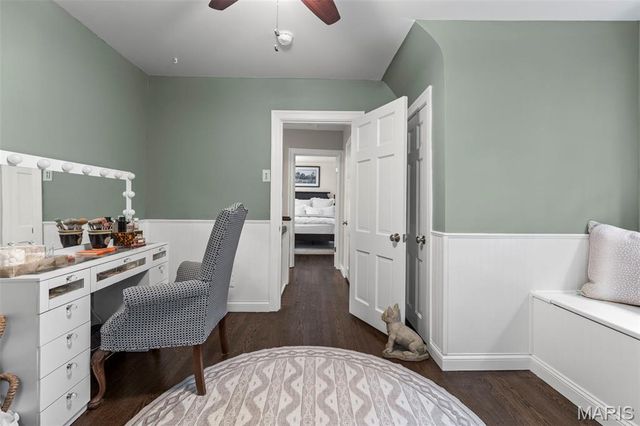 996 N Woodlawn Avenue, Kirkwood, MO 63122