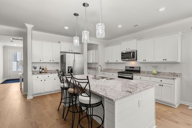 197 Cherry Grove Drive, Summerville, SC 29483
