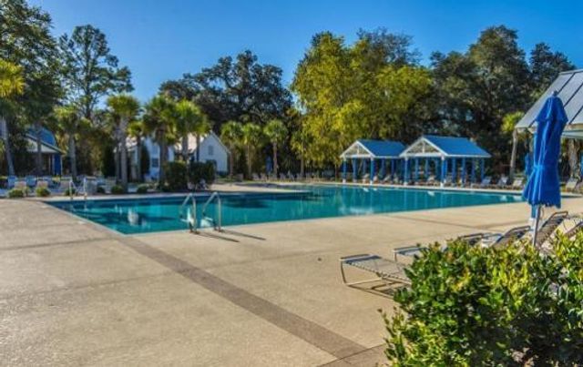 197 Cherry Grove Drive, Summerville, SC 29483