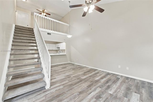 4120 Palm Bay Circle, West Palm Beach, FL 33406