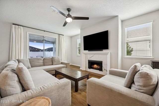 555 BLUE DAZE ST Street, Yulee, FL 32097