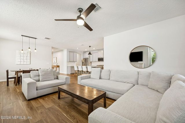 555 BLUE DAZE ST Street, Yulee, FL 32097