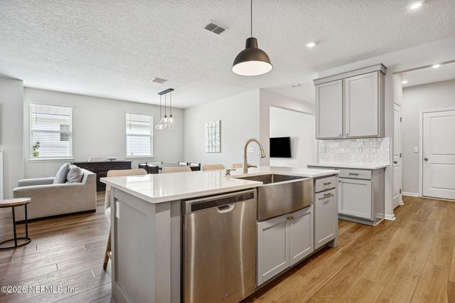 555 BLUE DAZE ST Street, Yulee, FL 32097