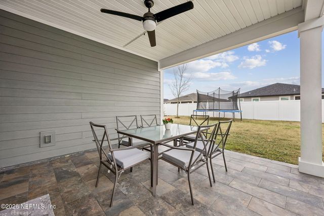 555 BLUE DAZE ST Street, Yulee, FL 32097