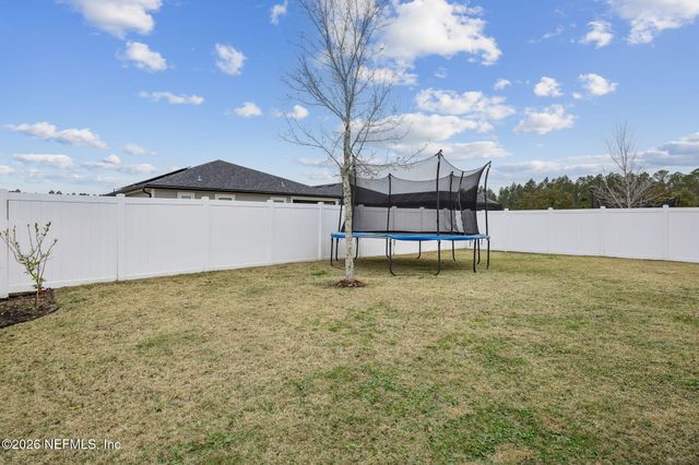 555 BLUE DAZE ST Street, Yulee, FL 32097