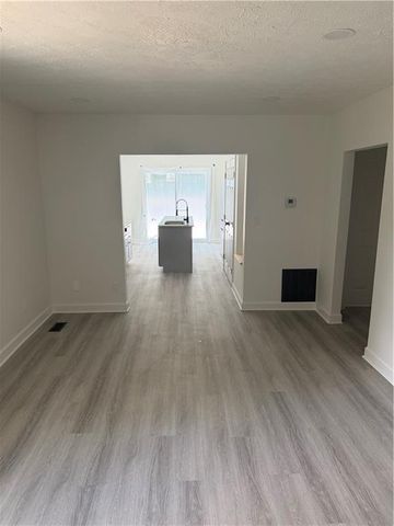 1700 North Avenue NW, Atlanta, GA 30318
