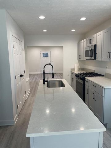 1700 North Avenue NW, Atlanta, GA 30318