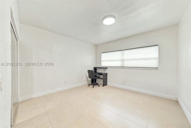1055 NE 144th St, North Miami, FL 33161