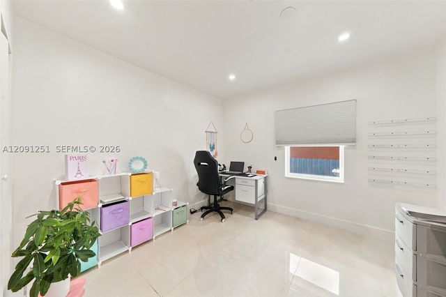1055 NE 144th St, North Miami, FL 33161